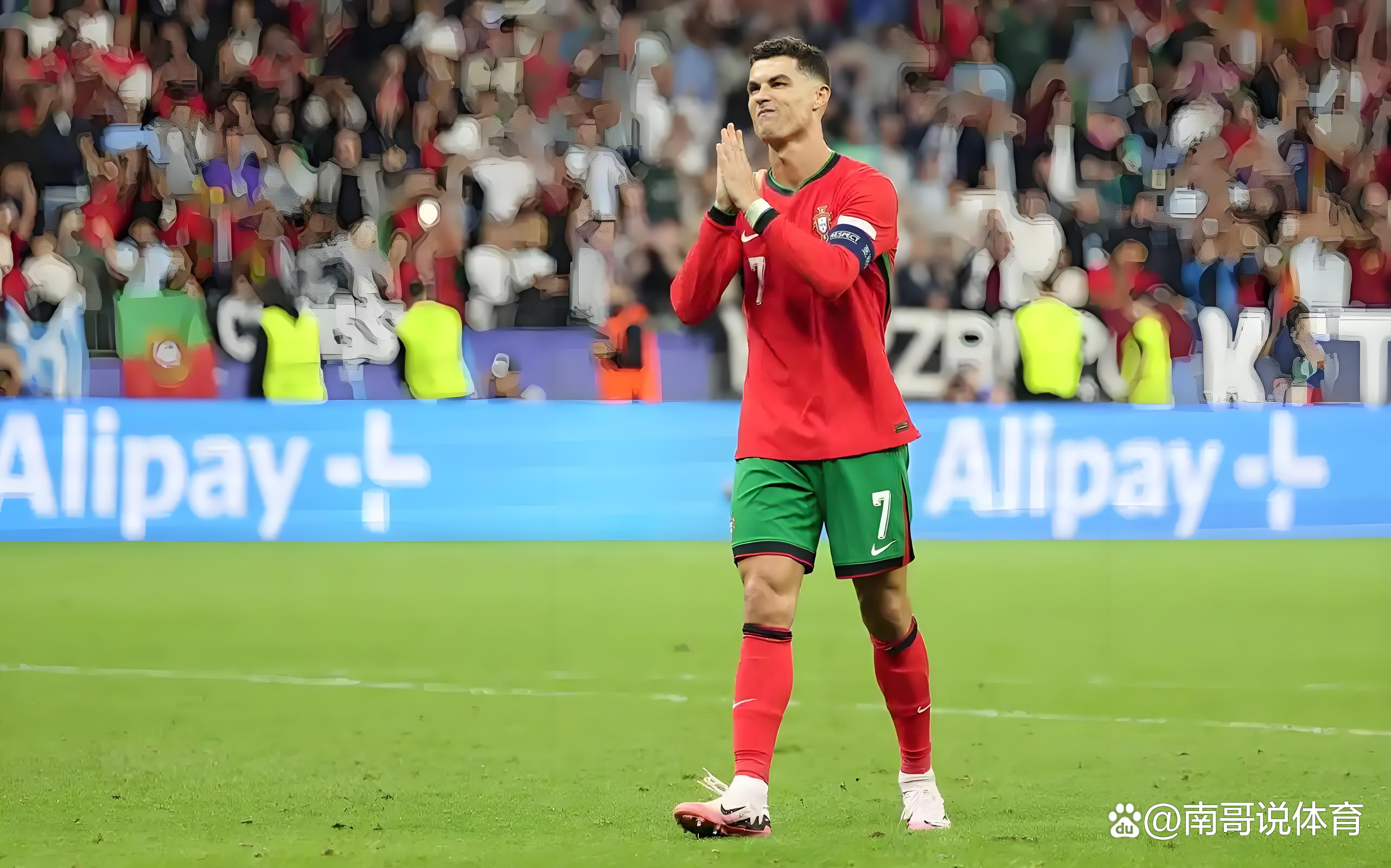 爆冷首场状态出色，快船观众沸腾！，C罗重返赛场全场沸腾不已的简单介绍-九游正版